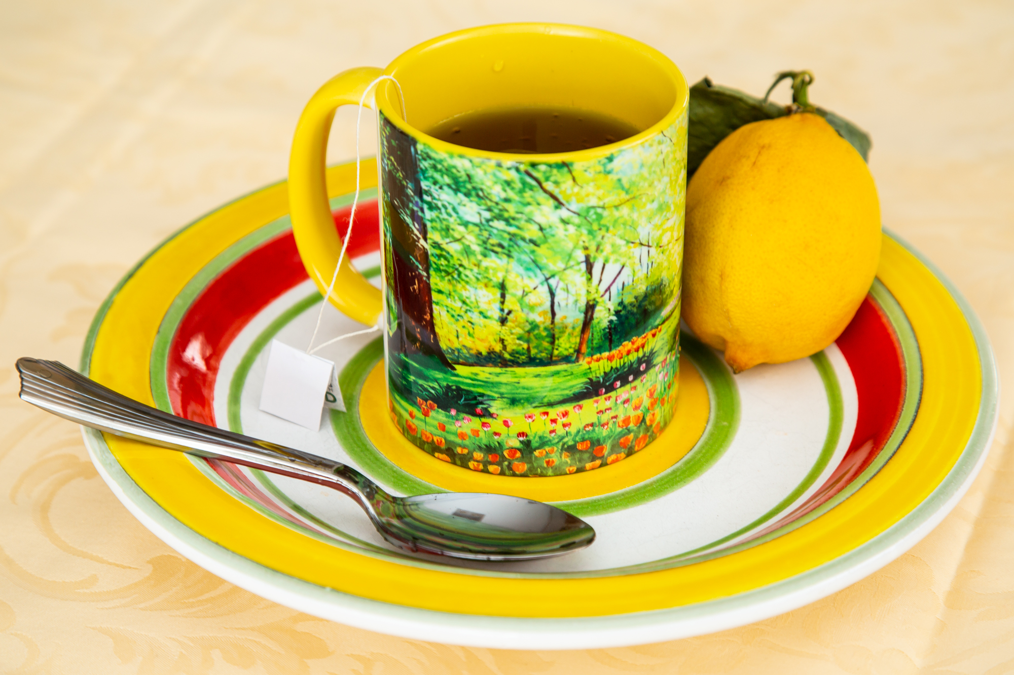 Tazza Parco con fiori colorati